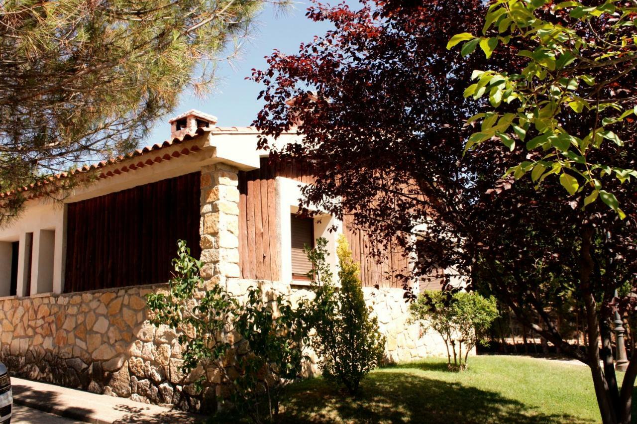 Aventura & Relax Cabanas Pena La Higuera Villalba de la Sierra Esterno foto